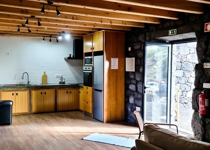 Quinta Do Caminho Da Igreja Ter-casas De Campo Velas